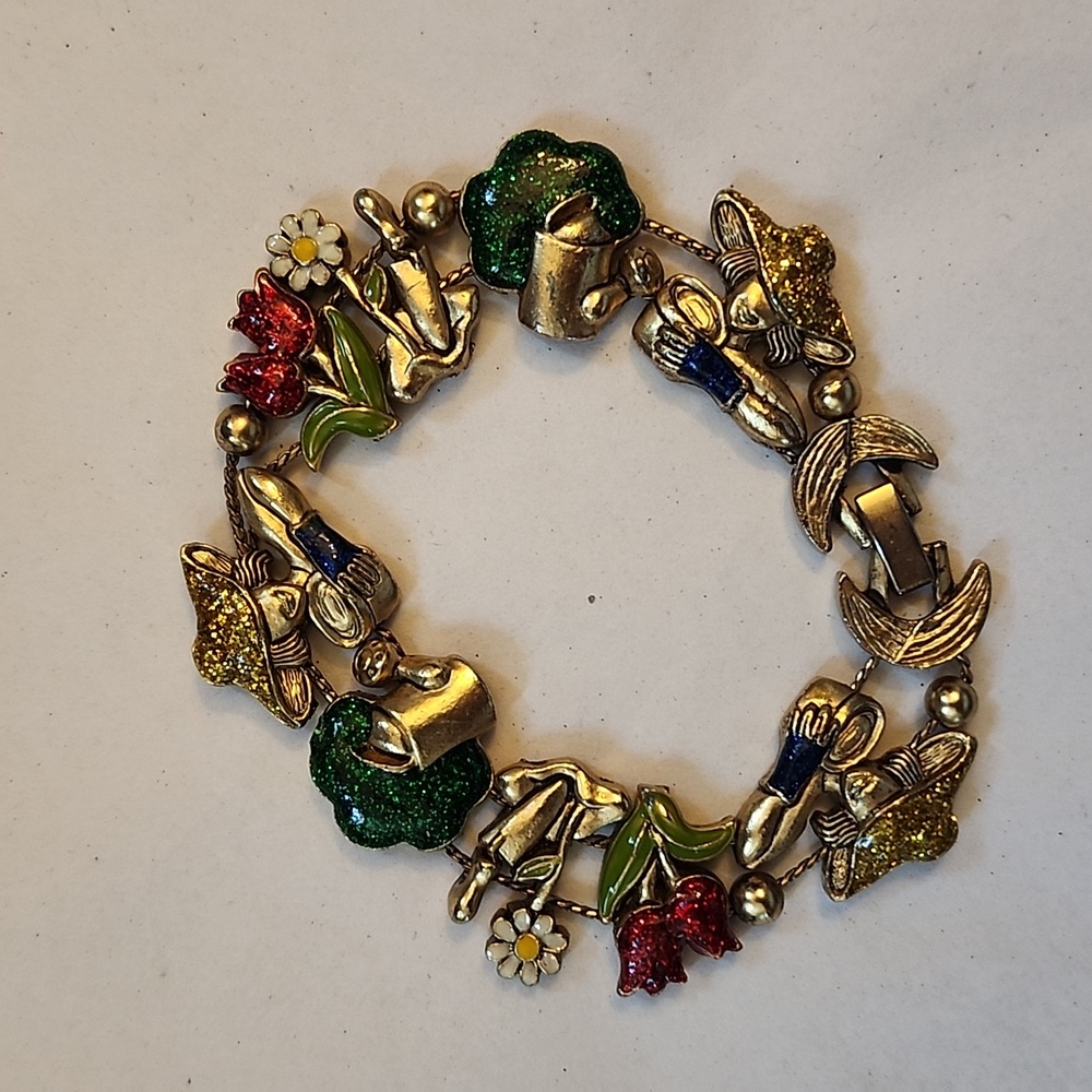Vintage Enamel Sliding Lady Gardener Floral Metal beads Bracelet fashion